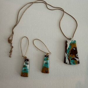 Artisan Turquoise and Brown Pendant Necklace Set